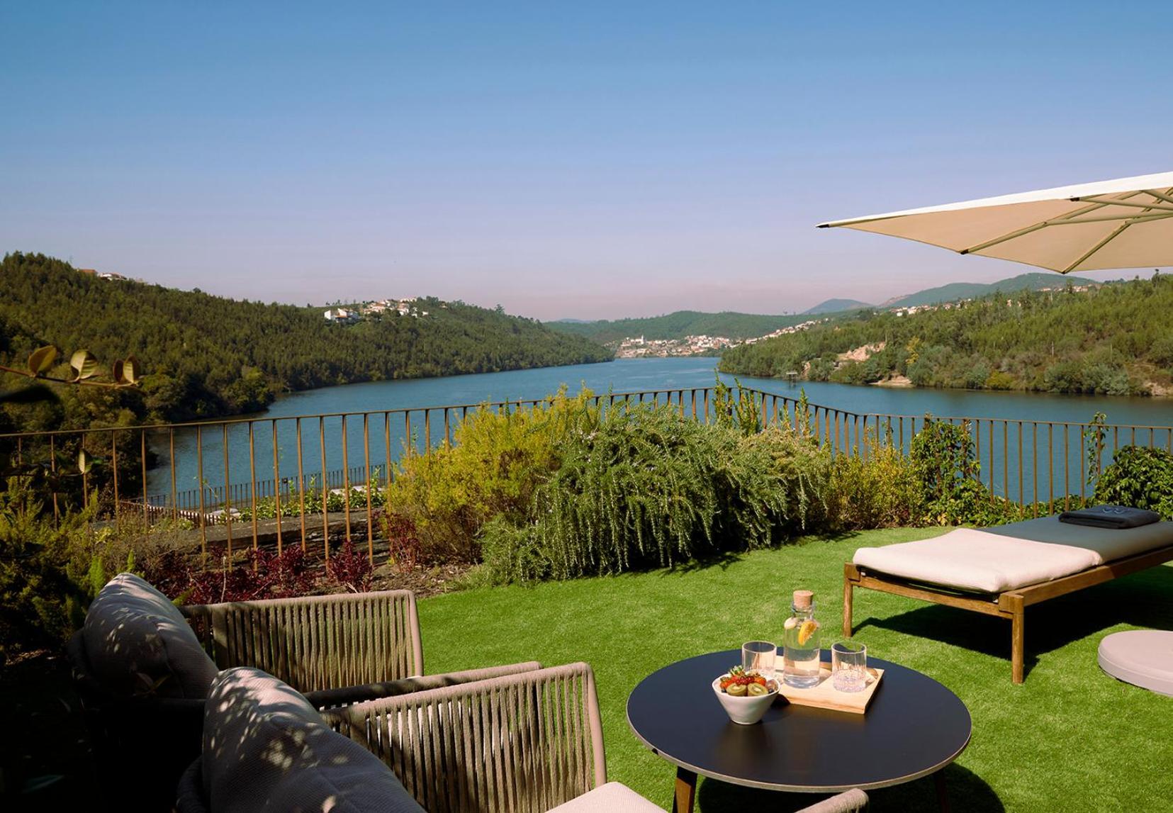 Douro41 & 5* Castelo de Paiva